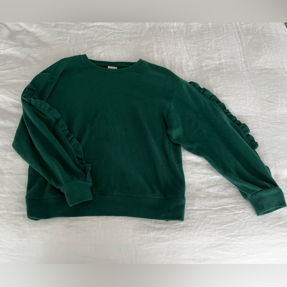 a new day green ruffle sleeve sweater, S